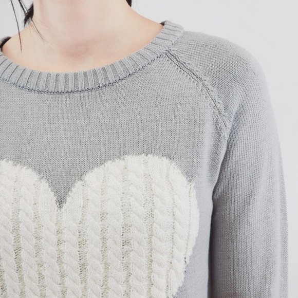 New nwt MAK GREY HEART VALENTINES SWEATER SZ S M L - Picture 2 of 2